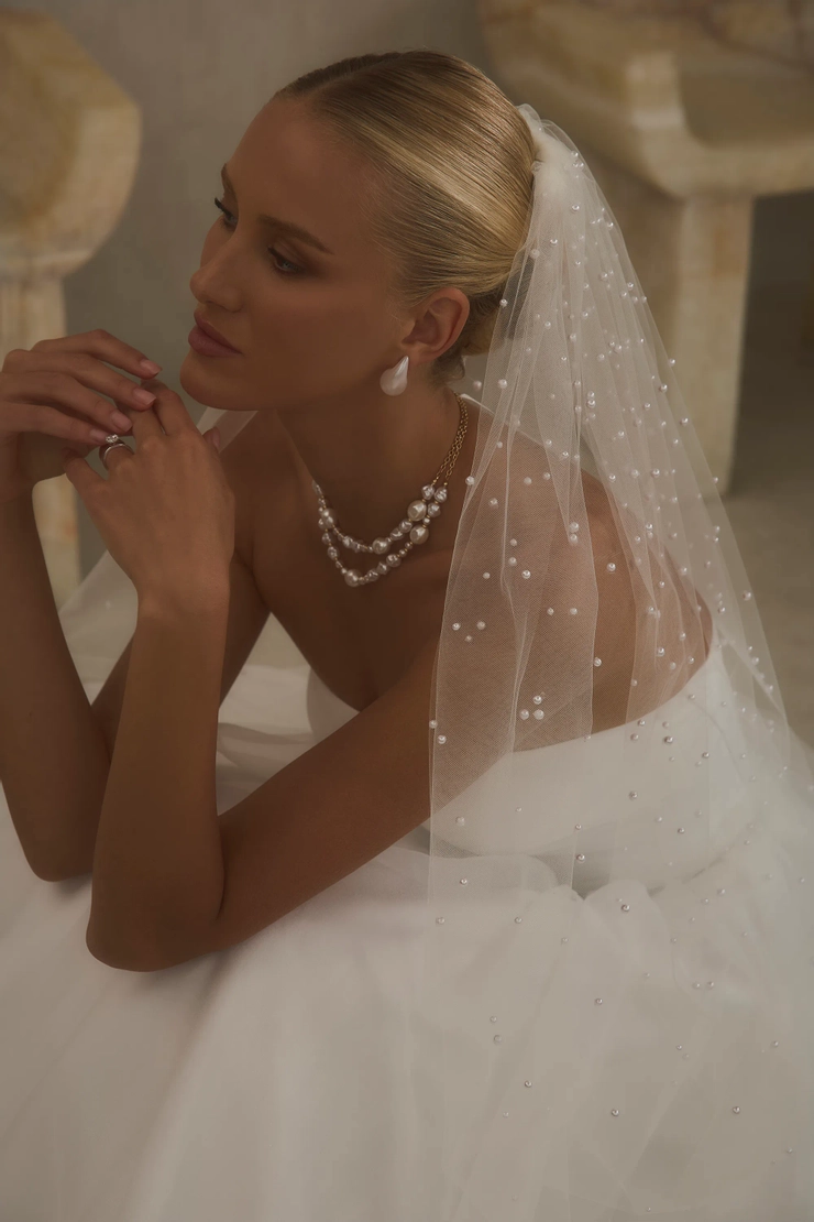 Casablanca Bridal 2637
