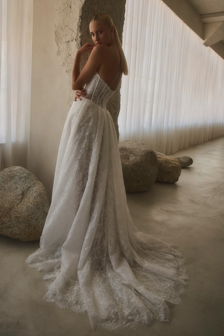 Casablanca Bridal 2638