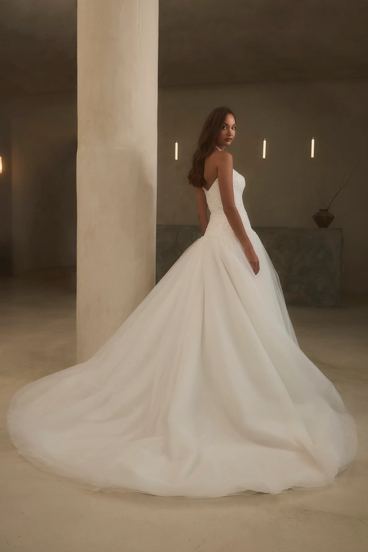 Casablanca Bridal Style #2639 #1 default backface vertical picture