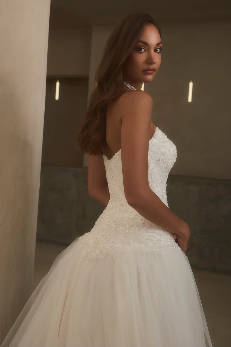 Casablanca Bridal 2639