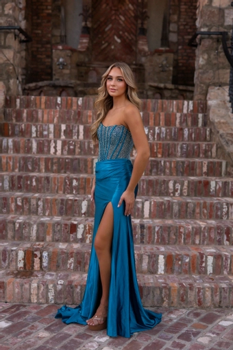 Sophia Thomas Style #10143 #1 frontface vertical thumbnail