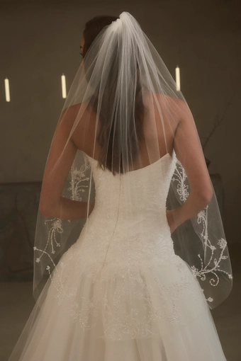 Style 2639V Kahlan Veil #1 default backface vertical thumbnail