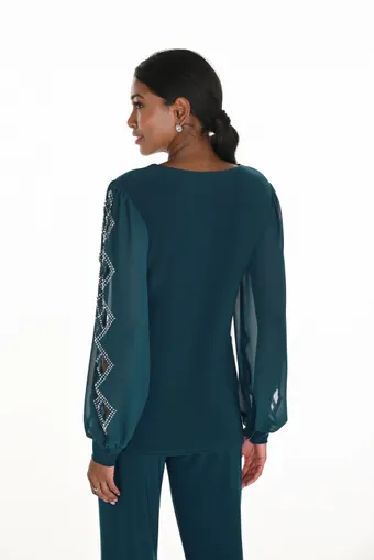 Frank Lyman 259027 #1 default backface vertical cropped thumbnail