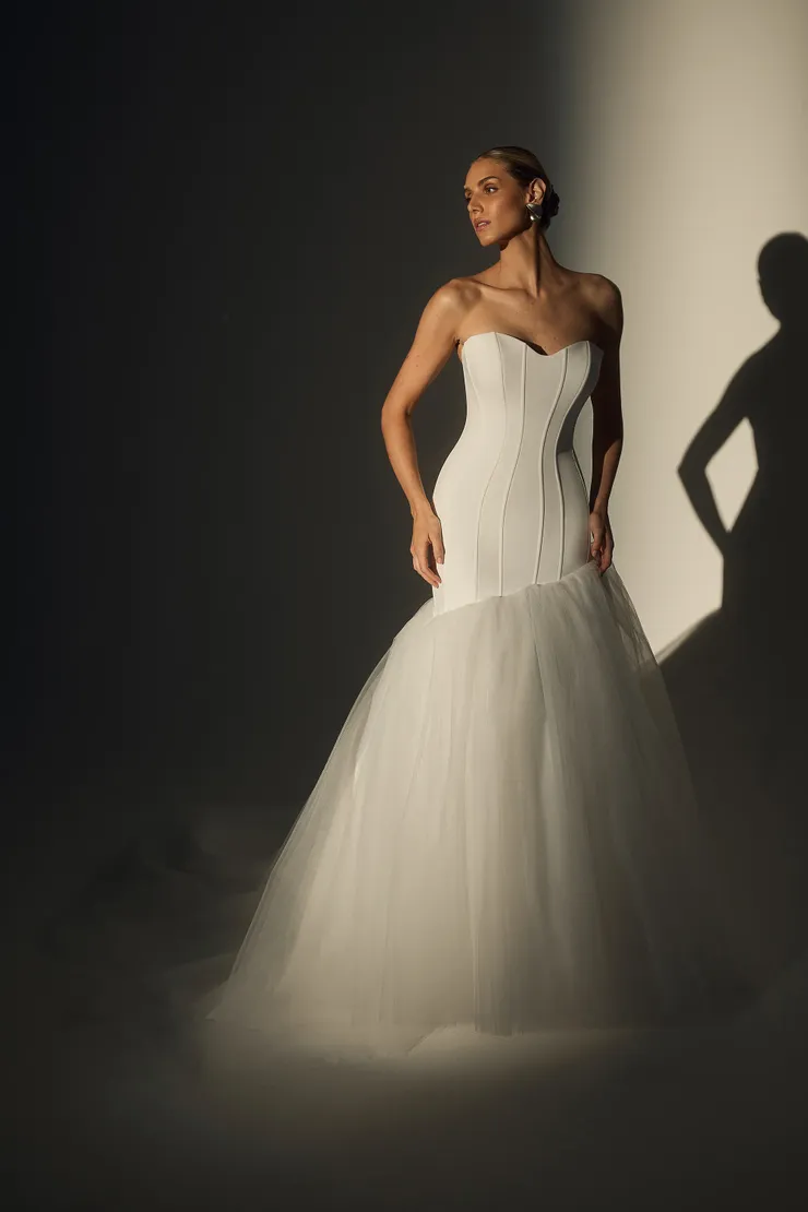 Style LE167 Dina Default Thumbnail Image