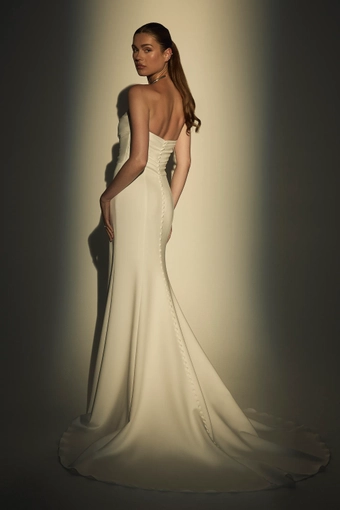 Le Blanc Enid #3 default backface vertical thumbnail