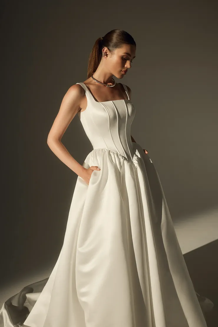 Casablanca Bridal LE170-1