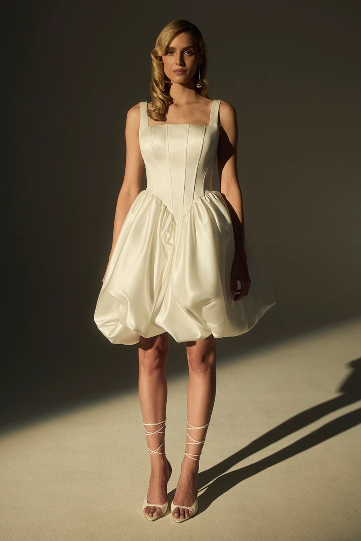 Le Blanc Jaina Default Thumbnail Image