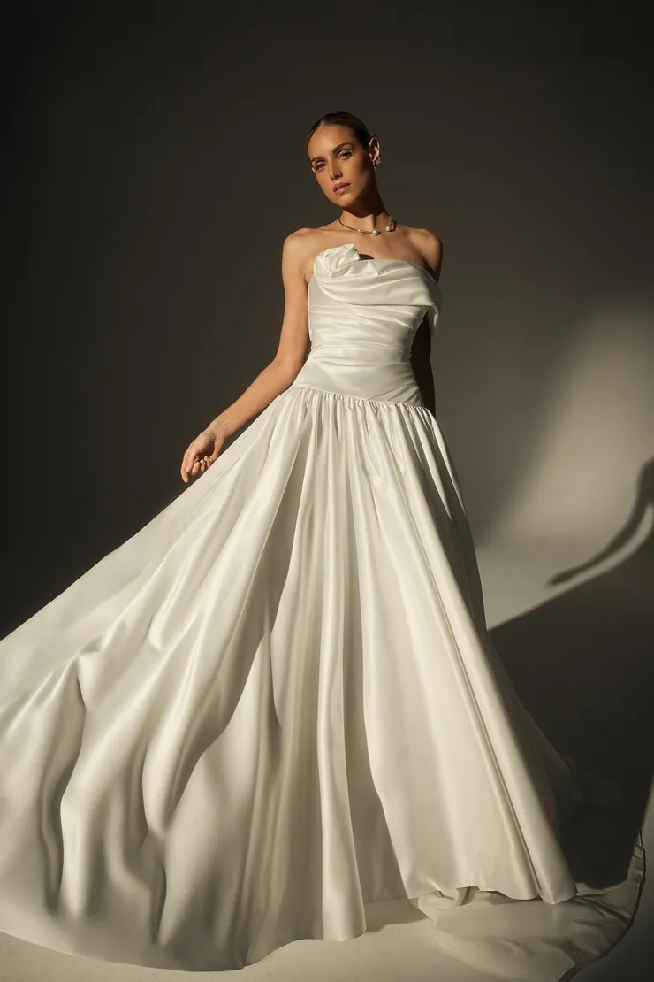 Casablanca Bridal LE171-1