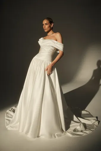 Le Blanc #LE171-1 #3 frontface vertical thumbnail