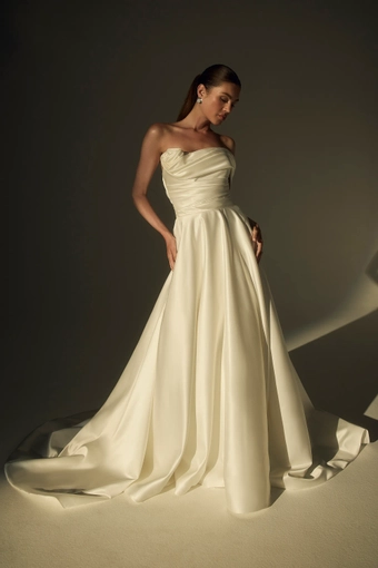 Le Blanc Rowe #0 default frontface vertical thumbnail