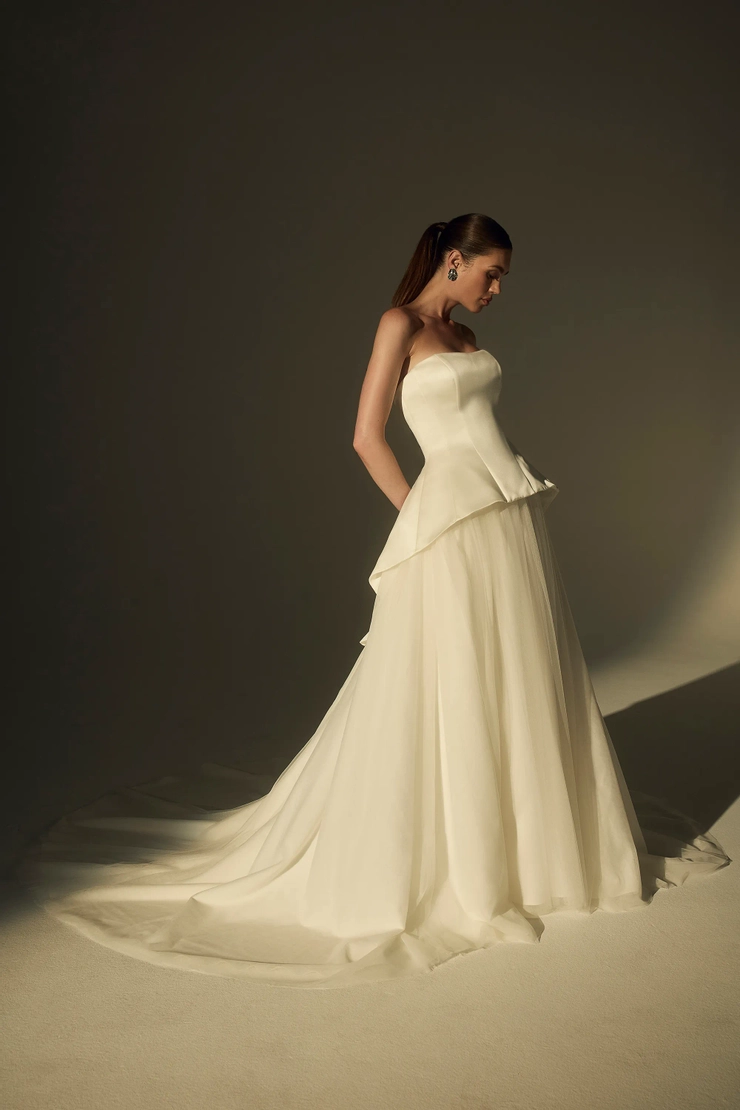 Le Blanc Josiane Default Thumbnail Image