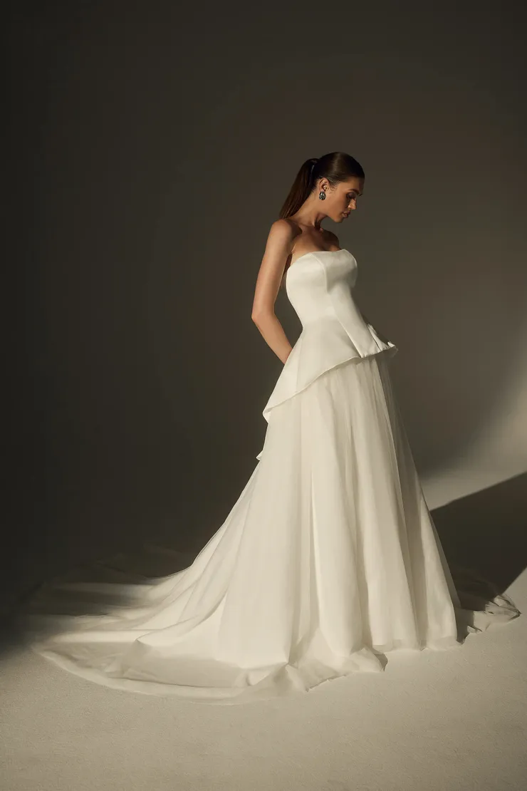 Style LE174 Josiane Default Thumbnail Image