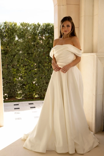 Sophia Thomas Style #B301 #2 frontface vertical thumbnail