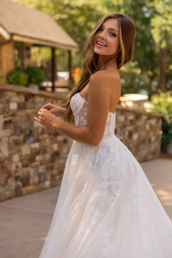 Sophia Thomas Style #B314 #3 vertical cropped thumbnail