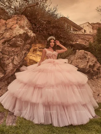 Ragazza EV89-689 #2 vertical thumbnail