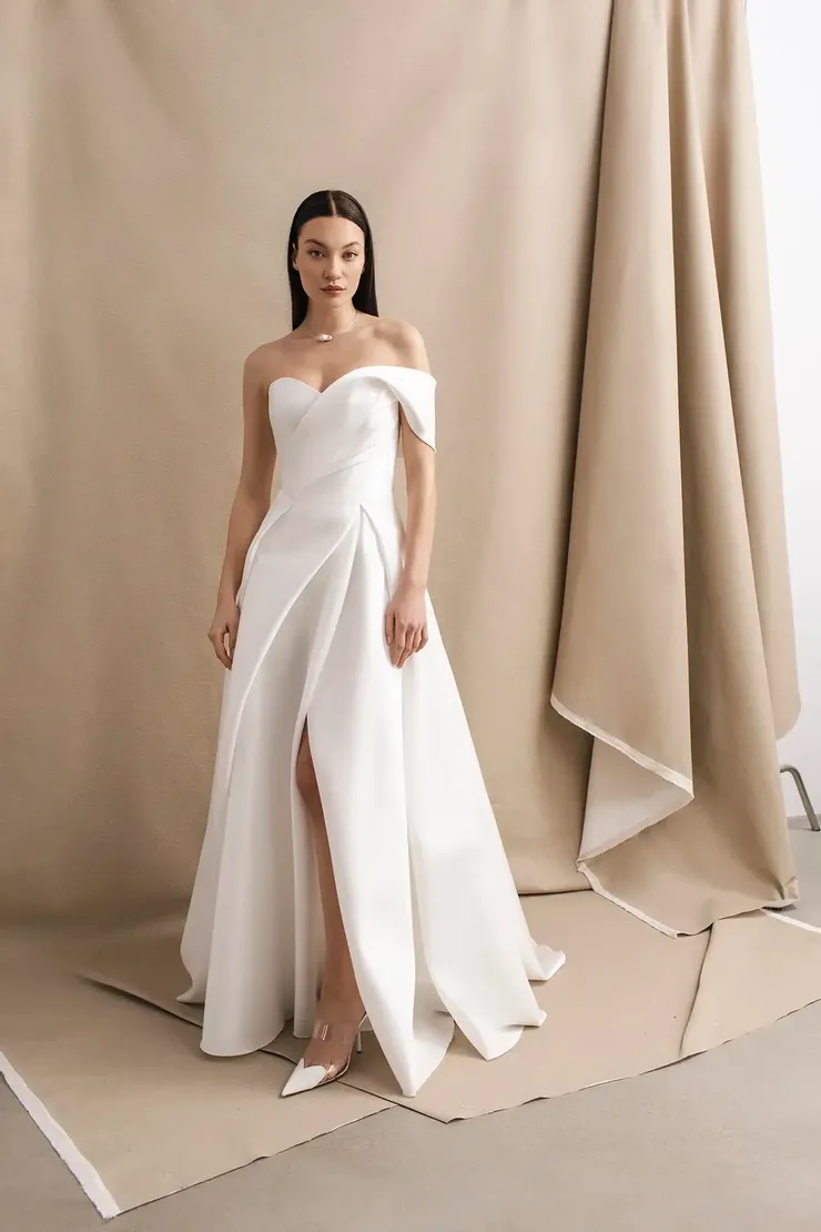 Divine Atelier Thalia Default Image
