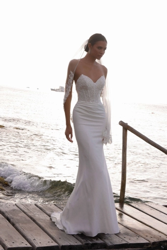 Joanne JH Bridal by Jimme Huang #1 frontface vertical thumbnail