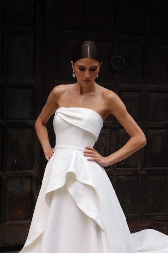 Autumn JH Bridal by Jimme Huang #2 frontface vertical cropped thumbnail