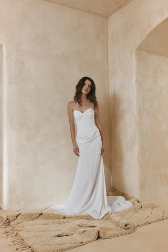 Anna Kara Style Madeleine #1 frontface vertical thumbnail