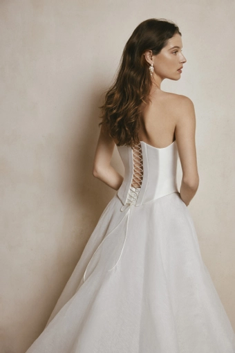 Anna Kara Style Suri #2 backface vertical cropped thumbnail