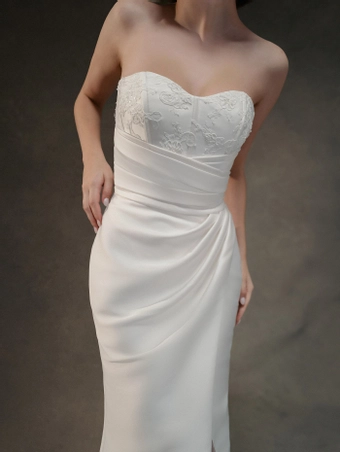 Blue Willow by Anne Barge Kaia #8 frontface vertical cropped thumbnail