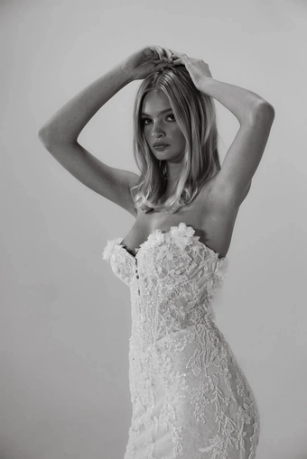 Liza Colby John #5 frontface vertical cropped thumbnail