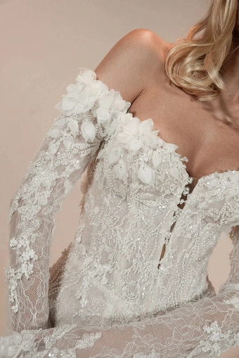 Liza Colby John #2 frontface vertical cropped thumbnail