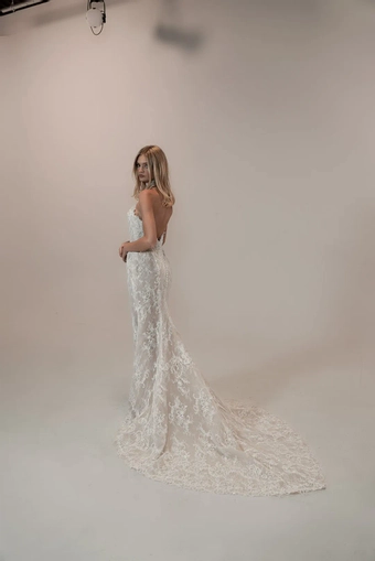 Gwenyth Colby John #1 default backface vertical thumbnail