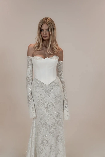 Colby John R2611 #0 default frontface vertical cropped thumbnail