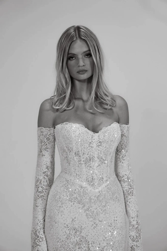 Colby John R2611 (without corset) #2 frontface vertical cropped thumbnail