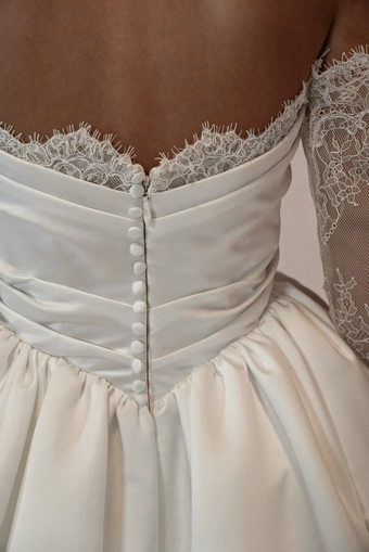 Diana Colby John #5 backface vertical cropped thumbnail