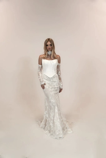 Victoria Colby John #0 default frontface vertical thumbnail