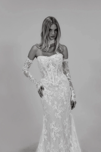 Victoria (without corset) Colby John #2 frontface vertical cropped thumbnail