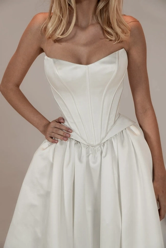 Jacqueline (satin corset) Colby John #1 frontface vertical cropped thumbnail