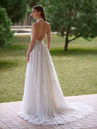 Privee by Pronovias #Ailie #1 default backface vertical thumbnail