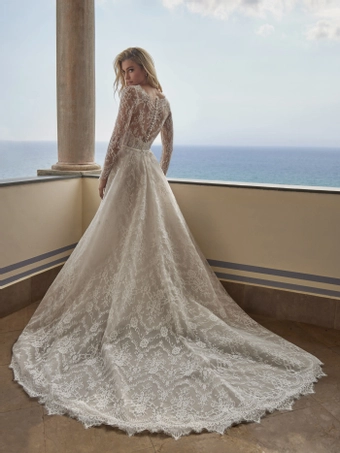 Privee by Pronovias #Ati #1 default backface vertical thumbnail