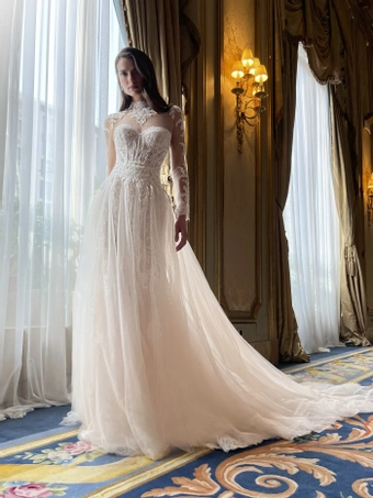 Privee by Pronovias #BYZE #3 frontface vertical thumbnail