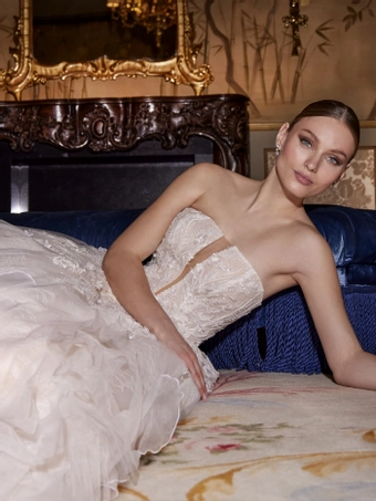 Privee by Pronovias #CLEIDE #4 frontface vertical cropped thumbnail