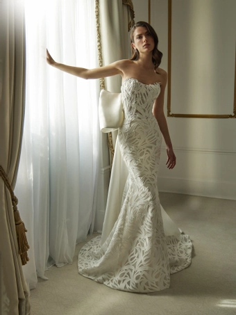 Privee by Pronovias #DELIADES #1 frontface vertical thumbnail