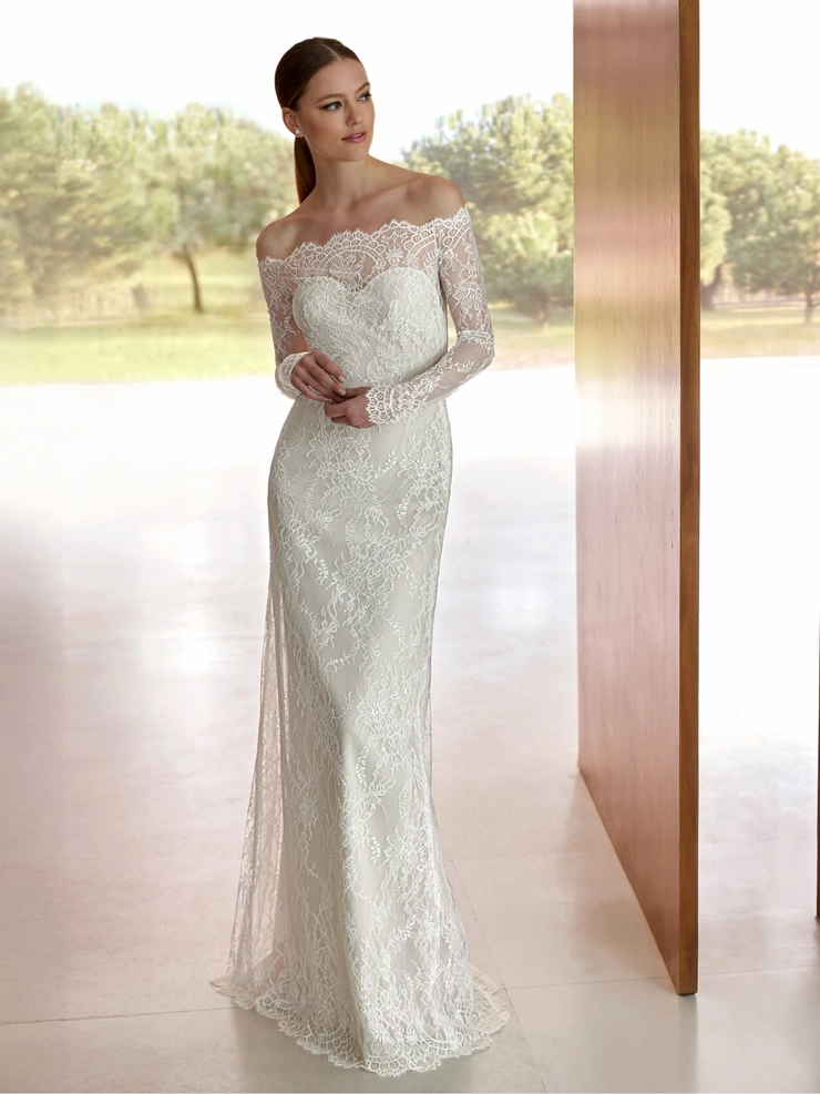 Privee by Pronovias #Dolca Default Thumbnail Image