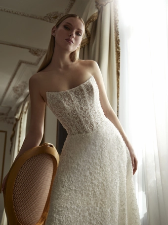 Privee by Pronovias #DORIC #4 frontface vertical cropped thumbnail