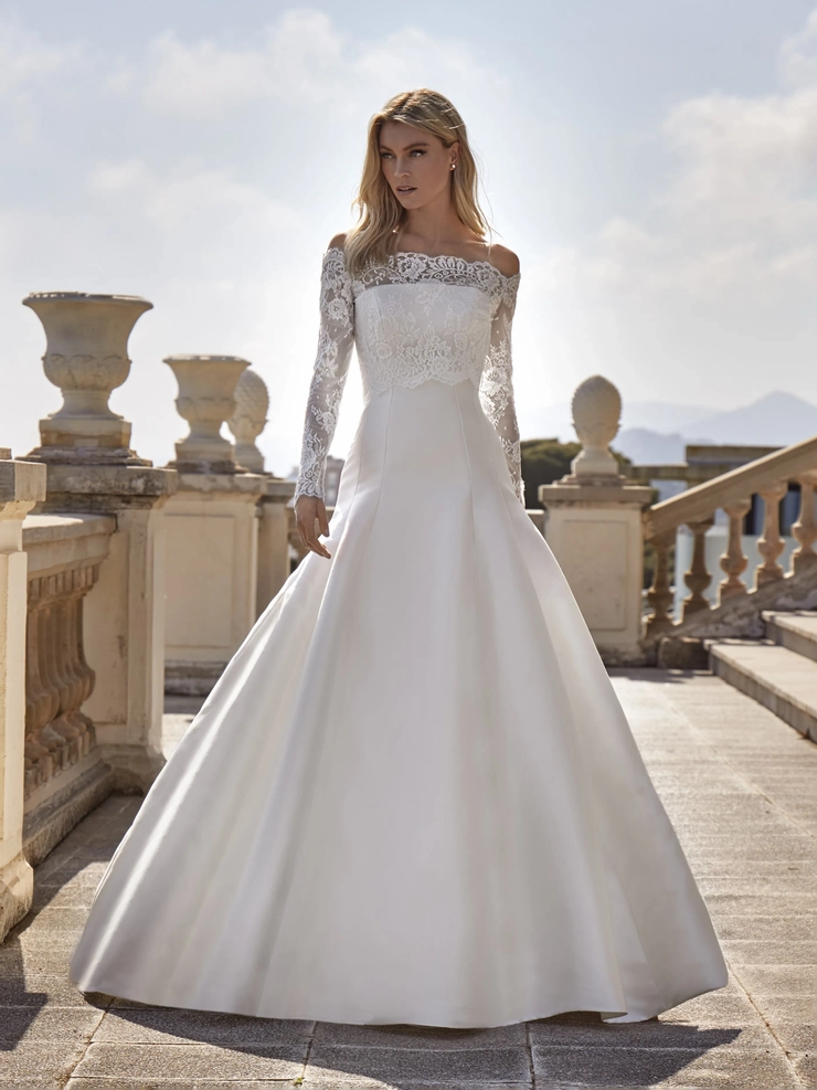 Privee by Pronovias #Glena Default Thumbnail Image
