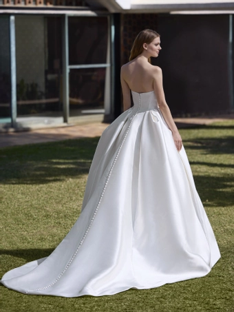 Privee by Pronovias Imperi #1 default backface vertical thumbnail