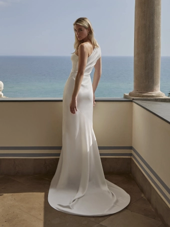 Privee by Pronovias Kleyna #1 default backface vertical thumbnail