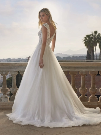 Privee by Pronovias Meirav #2 backface vertical thumbnail