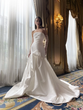 Privee by Pronovias #MENODICE #1 frontface vertical thumbnail