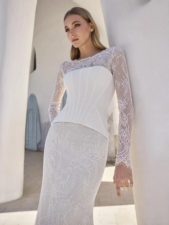Privee by Pronovias Merra #4 frontface vertical cropped thumbnail