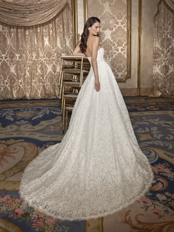 Privee by Pronovias #MYRMEX #2 backface vertical thumbnail