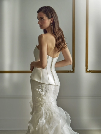 Privee by Pronovias #NACOLE #4 backface vertical cropped thumbnail