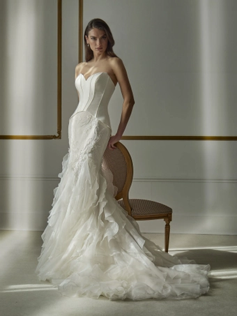 Privee by Pronovias #NACOLE #1 frontface vertical thumbnail